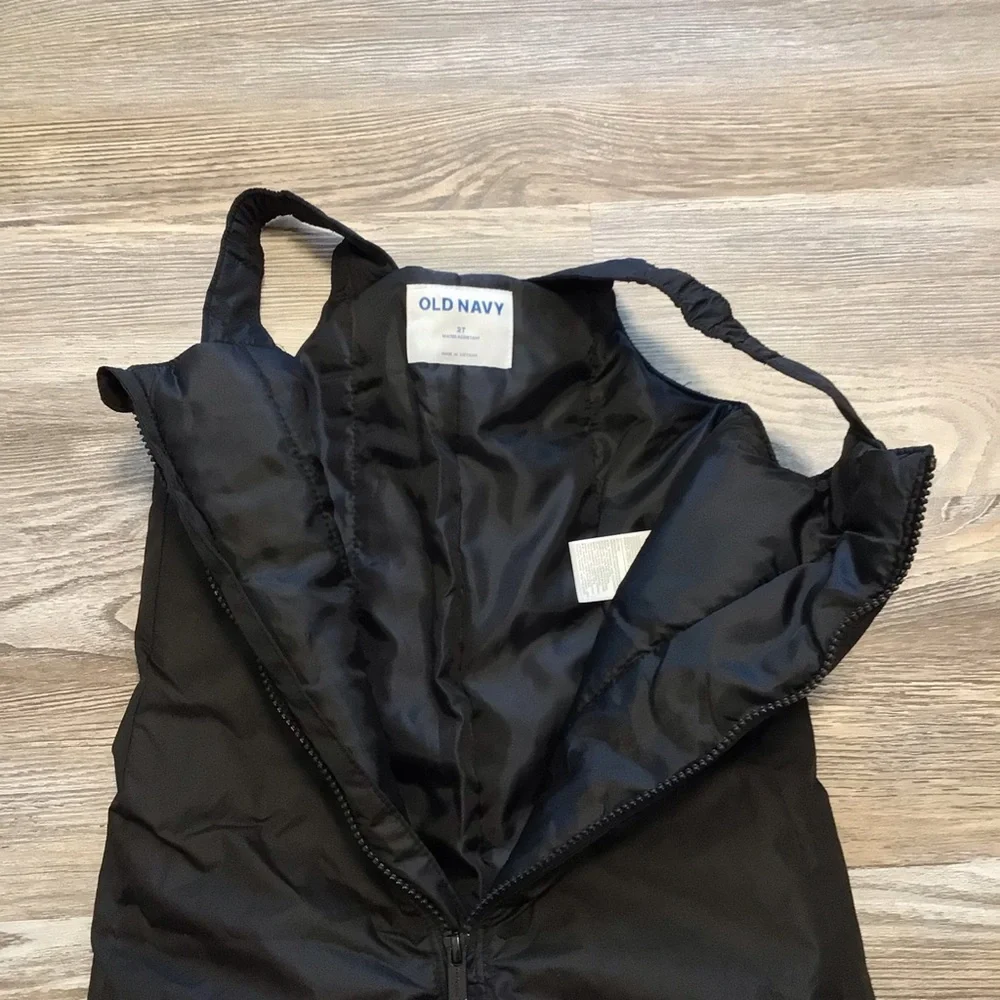 Old Navy Black Jack Water-Resistant Snow Bib Unisex 2T